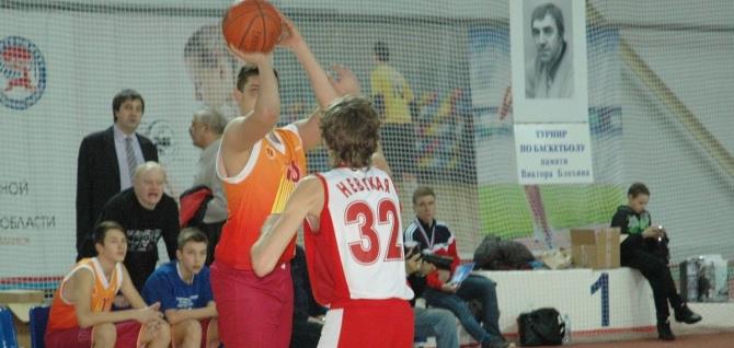 В Мурманске завершился Рождественский турнир по баскетболу памяти Виктора Блохина
